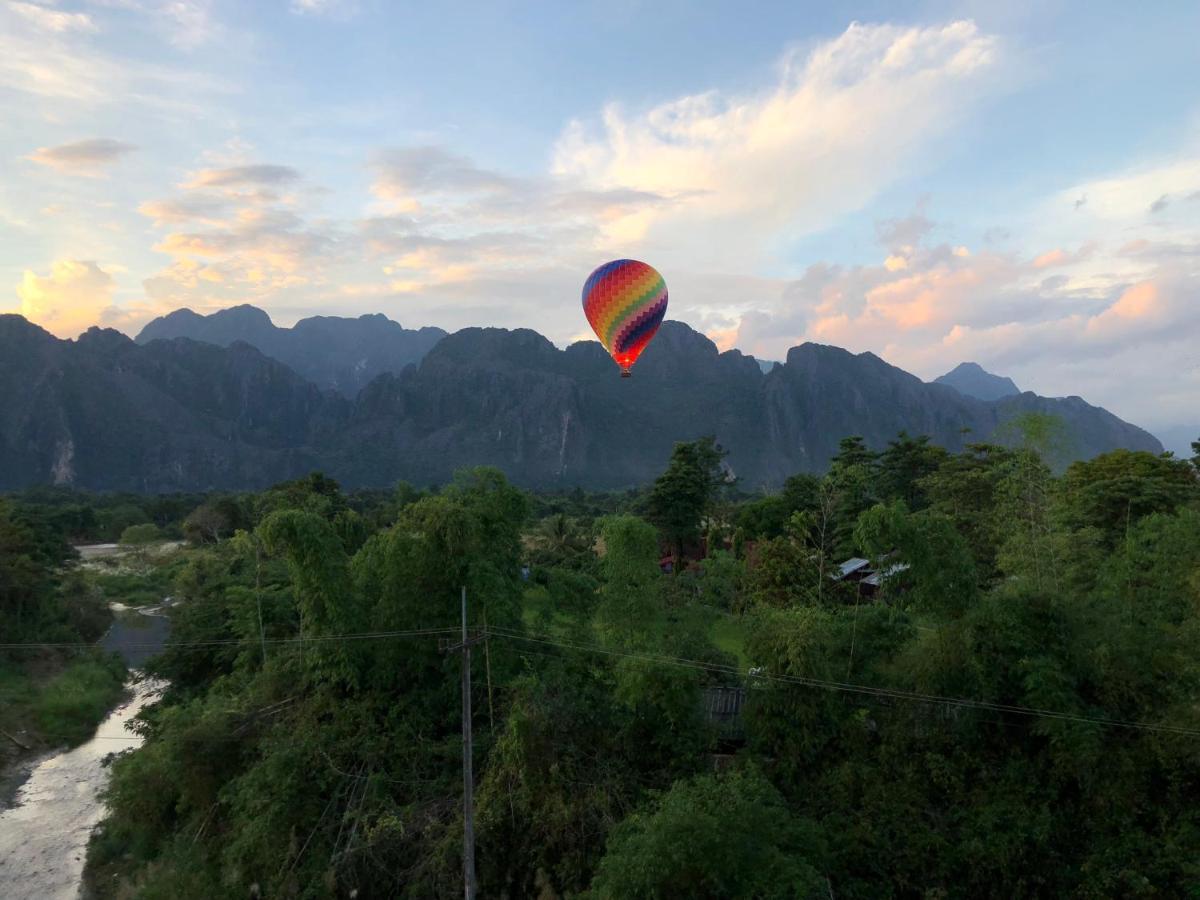 Blue Guesthouse Vang Vieng Eksteriør bilde