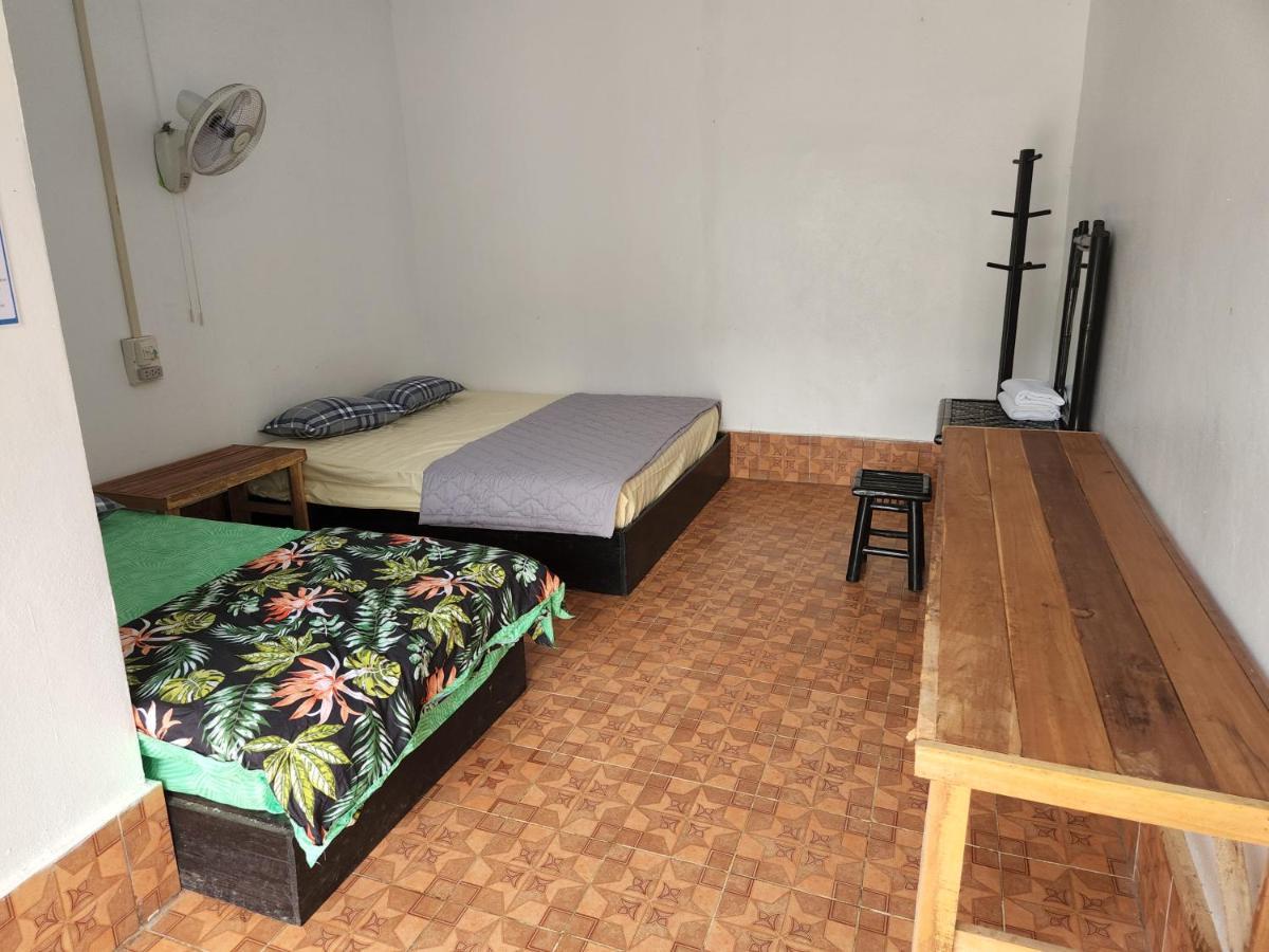 Blue Guesthouse Vang Vieng Eksteriør bilde